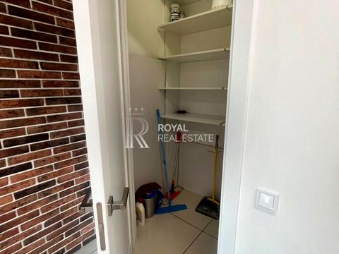 комерційна за адресою Кловський узвіз, 7