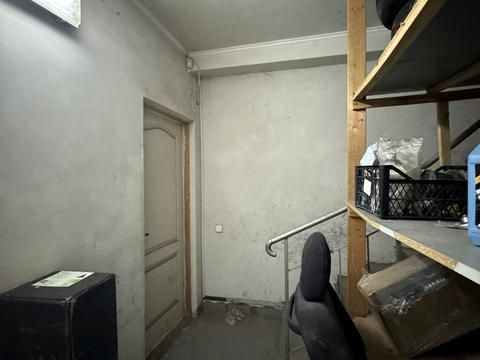 комерційна за адресою Залізнична вул., 16