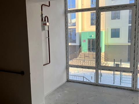 квартира по адресу Защитников ул., 11
