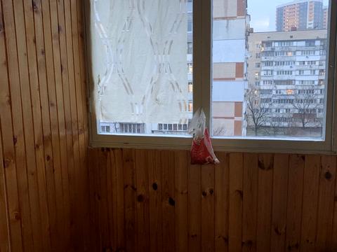 квартира за адресою Романа Шухевича просп. (Генерала Ватутіна), 30
