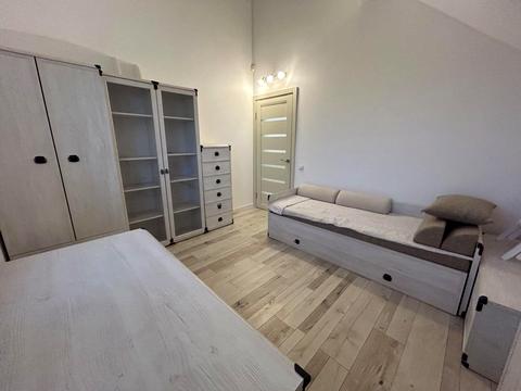 будинок за адресою Лугова