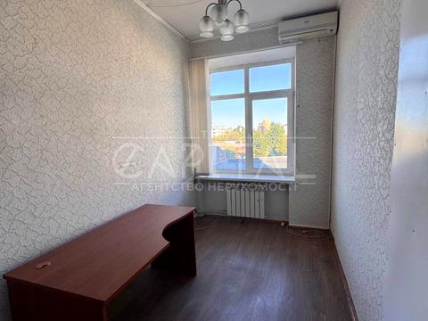 комерційна за адресою Межигірська вул., 82-А