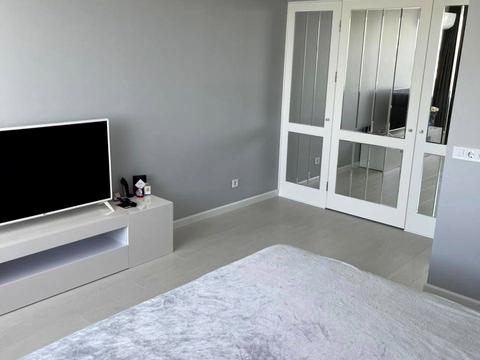 квартира по адресу Володимирська ул., 1