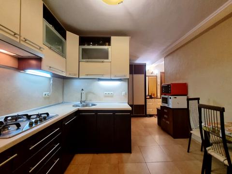 квартира за адресою Мілютенка вул., 10/1