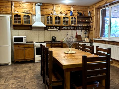 комерційна за адресою Ченігівська, 1