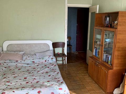 квартира за адресою Ореста Левицького вул. (Академіка Курчатова), 7