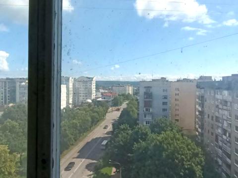 квартира за адресою Тролейбусна вул., 12