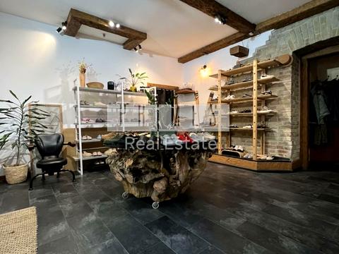 комерційна за адресою Обсерваторна вул., 8