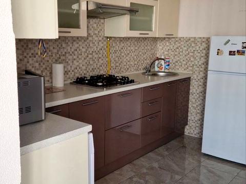 квартира по адресу Андрея Мельника ул., 10