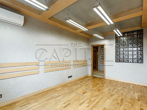 комерційна за адресою Казимира Малевича вул. (Боженка), 89