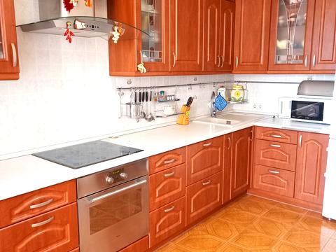 квартира за адресою Анни Ахматової вул., 35