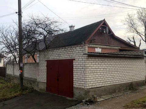 будинок за адресою Набережна Під Скелями вул.