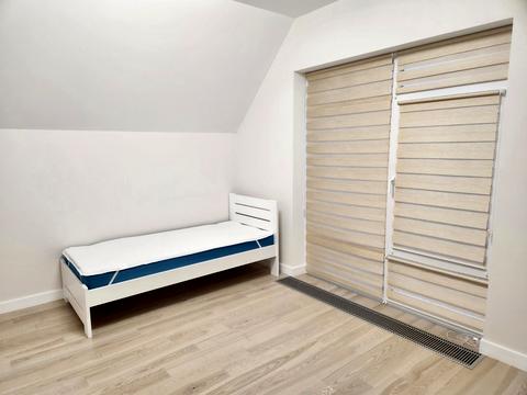 будинок за адресою Райдужна вул., 43