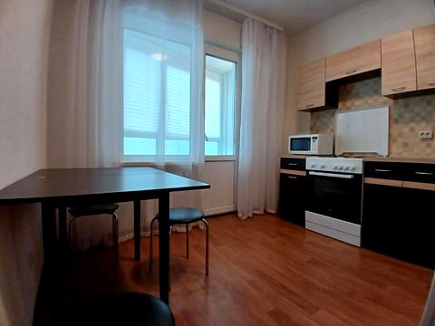 квартира за адресою Софії Русової вул., 7