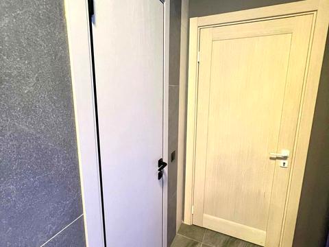 комерційна за адресою Дніпровська набережна вул., 16-Г