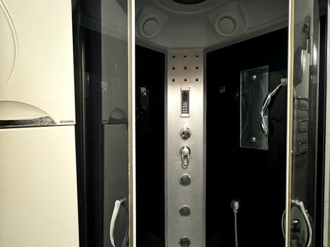 квартира по адресу Елены Телиги ул., 15