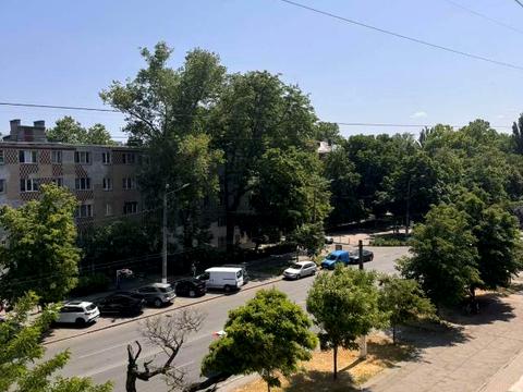 квартира за адресою Космонавтів вул., 14