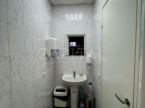 комерційна за адресою Михайла Котельникова вул., 4