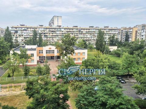 квартира за адресою Героїв полку "Азов" вул. (Маршала Малиновського), 11