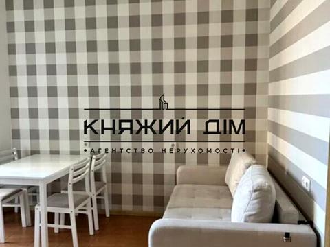квартира по адресу Вячеслава Черновола ул., 25