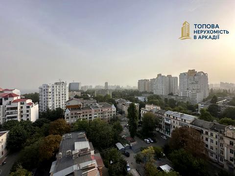 квартира за адресою Каркашадзе пров. (Цегляний), 7