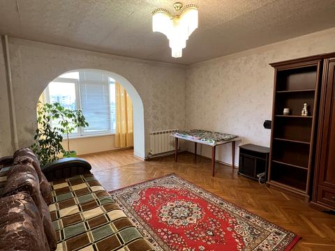 квартира за адресою Звязківців, 7