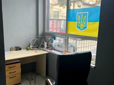 коммерческая по адресу Полевая ул., 1