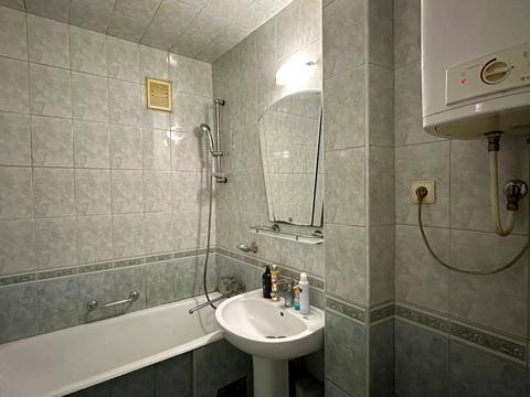 квартира за адресою Героїв Крут вул. (Валентини Терешкової), 41