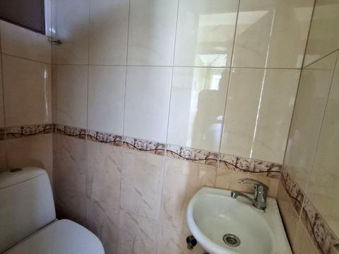 будинок за адресою Центральна вул., 1