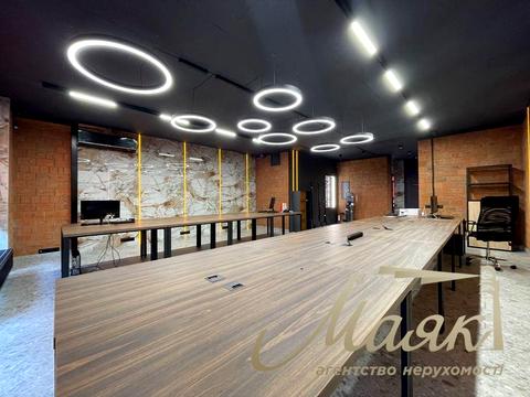 комерційна за адресою Джона Маккейна вул. (Івана Кудрі), 1