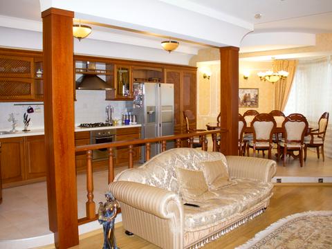 квартира за адресою Парусна вул. (Героїв Сталінграду), 3