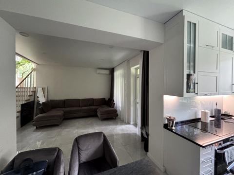 дом по адресу Абрикосова ул.