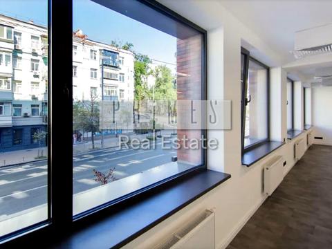 комерційна за адресою Саксаганського вул., 53/80