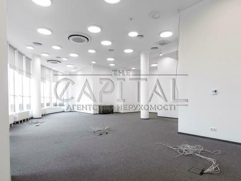 комерційна за адресою Лесі Українки бульв., 23