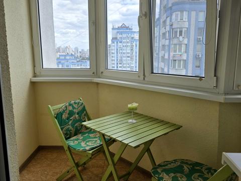 квартира по адресу Миколы Бажана просп., 8-Б