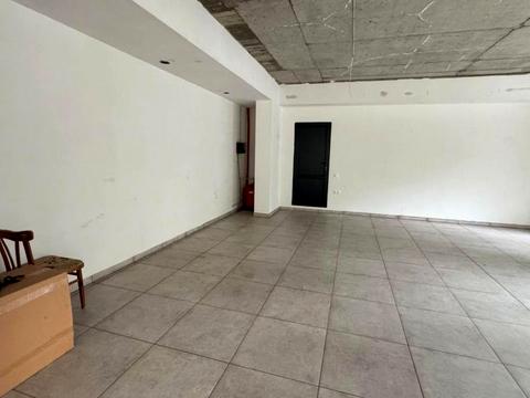 комерційна за адресою Миру, 1