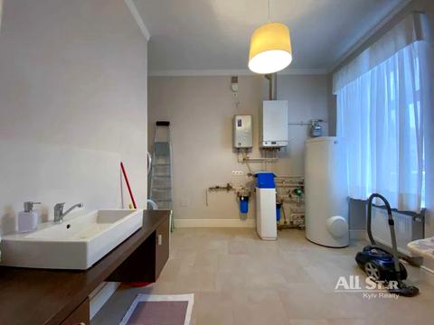 комерційна за адресою Івана Козловського пров., 4