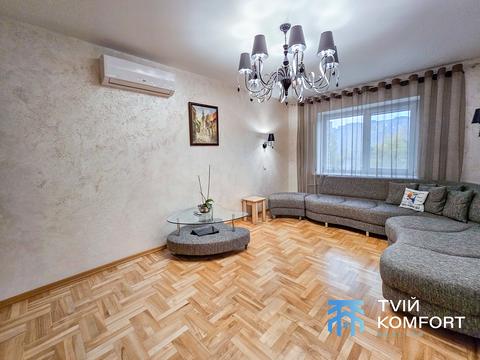 квартира за адресою Ревуцького вул., 5