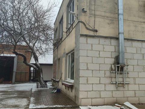 комерційна за адресою Степана Бандери вул. (Попова), 3