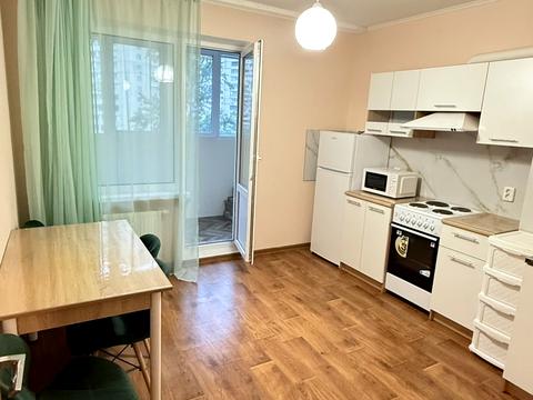 квартира по адресу Ревуцкого ул., 18
