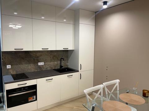 квартира за адресою Дніпровська набережна вул., 17-К