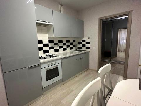 квартира по адресу Героев Небесной Сотни просп., 26