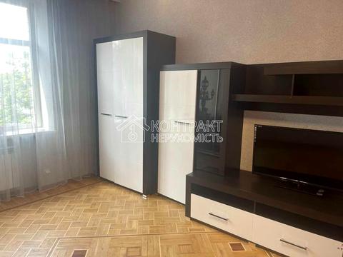 квартира за адресою Гіршмана вул., 18