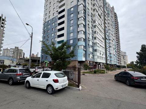 квартира за адресою Рональда Рейгана вул., 40