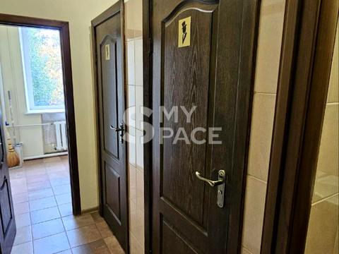 коммерческая по адресу Евгения Коновальца ул. (Щорса), 31