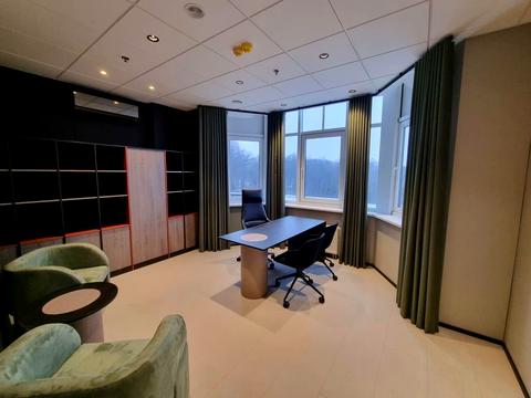 коммерческая по адресу Михаила Грушевского ул., 9б