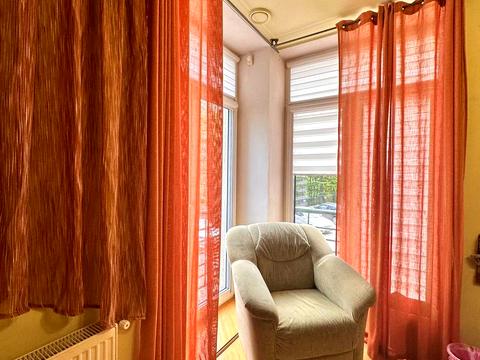 квартира за адресою Олександра Олеся вул., 25д