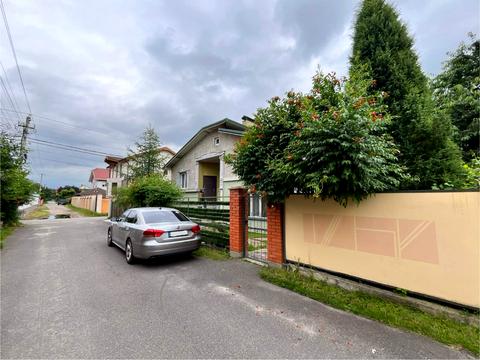 будинок за адресою Богатирська вул., 30а