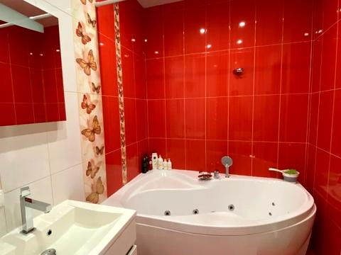 квартира за адресою Космічна вул., 3