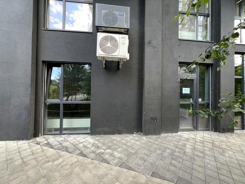 комерційна за адресою Ісмаїла Гаспринського вул. (Сормовська), 3